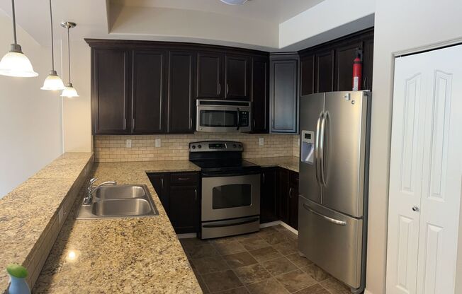 3 bed/3.5 Baths. Eagle river.