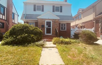 6352 ELLWELL CRES