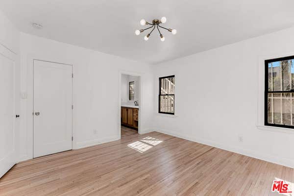 641 N IRVING BLVD