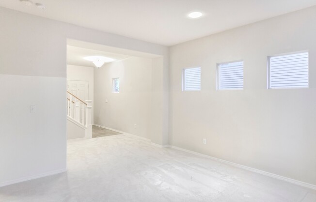 Inviting 3-Bedroom Home with Open Den in Red Oaks