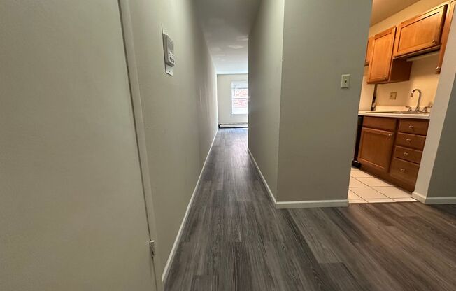 1 bed, 1 bath, $1,195, Unit 104
