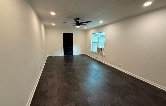 818 Maple Avenue