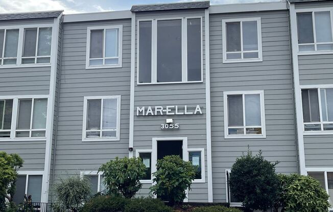 3055 NE 140th St.