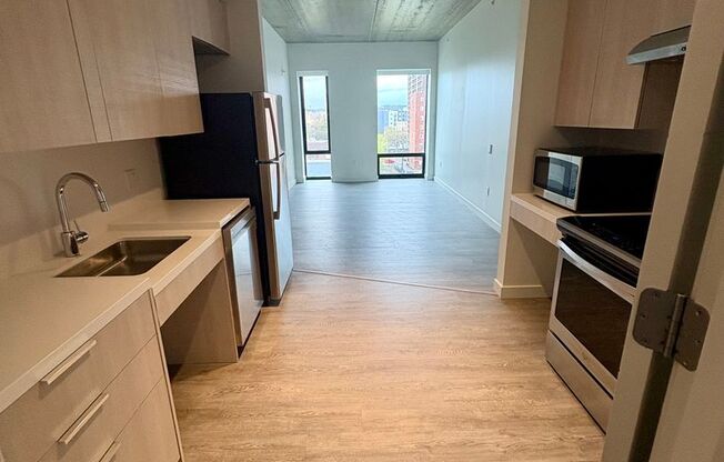 1 bed, 1 bath, 680 sqft, $2,480