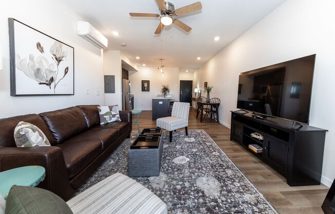 2 beds, 2 baths, 855 sqft, $2,195, Unit 5641 #203 Silverstone