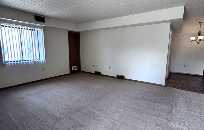 1045 Turnpike St.