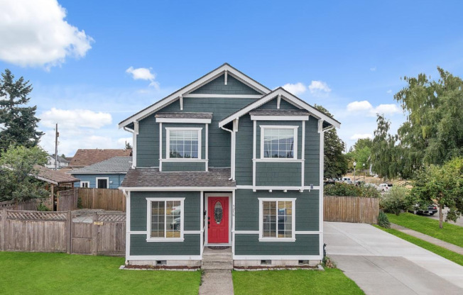 1216 S 16 ST