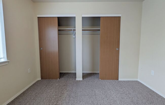 2 beds, 2 baths, 994 sqft, $1,395, Unit E106