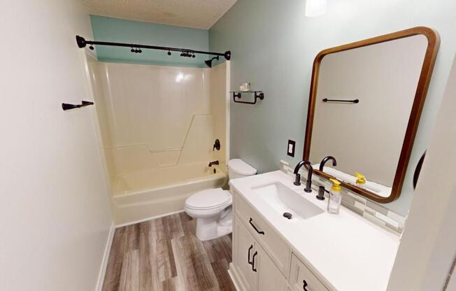 3 beds, 2 baths, 2,043 sqft, $1,700