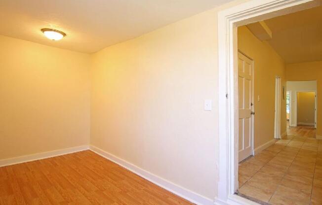 4 beds, 1 bath, $3,400, Unit 2