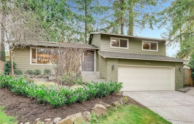 Kirkland Location, Charming 3 Bedroom - 1.5 Bath