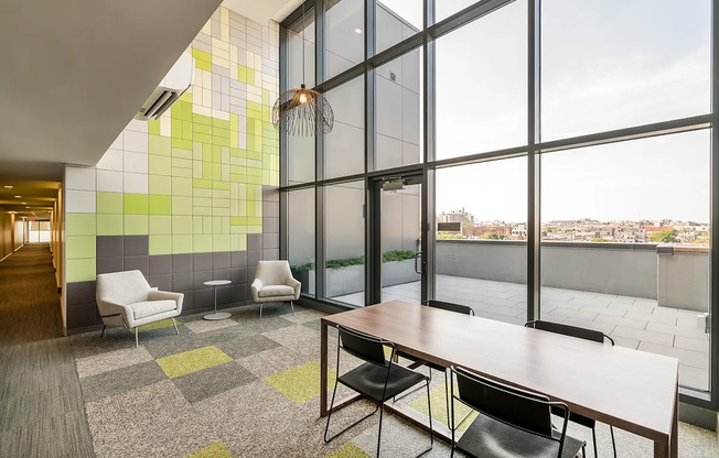 2 beds, 1 bath, $4,250, Unit 221A