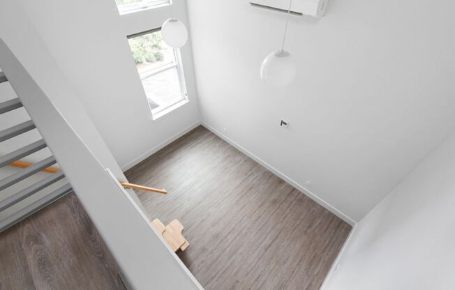510 Broadway - Fully Remodeled Studios and Lofts Near First Hill and Capitol Hill!!