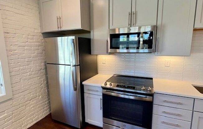 1 bed, 1 bath, 550 sqft, $1,425, Unit 106