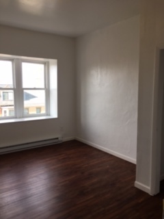 2 beds, 1 bath, $895