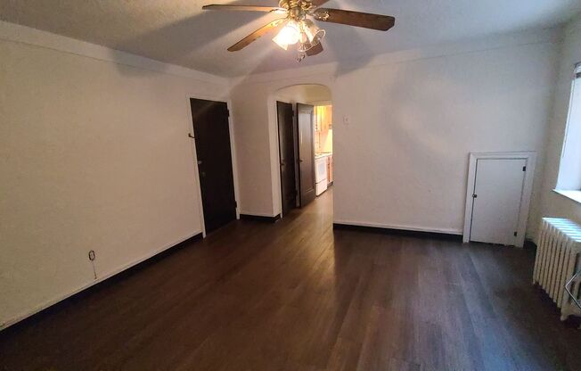 1 bed, 1 bath, 1 sqft, $925, Unit PRI - 106