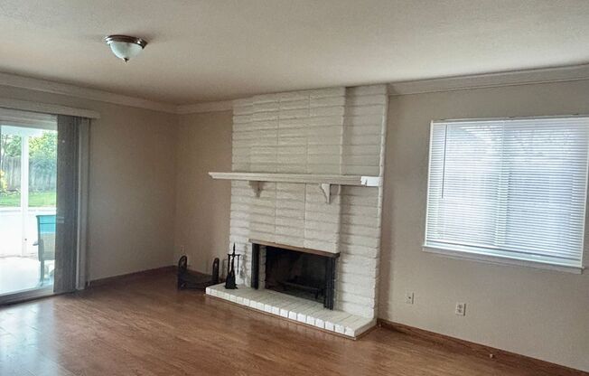 Honey-Stop The Car! This house has it all! 3/2 with Pool!!!  Please read entire ad for viewings!