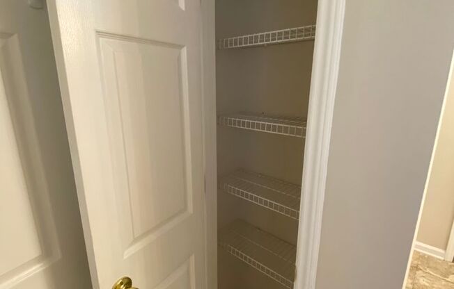 1 bed, 1 bath, 765 sqft, $1,125, Unit 2758-6