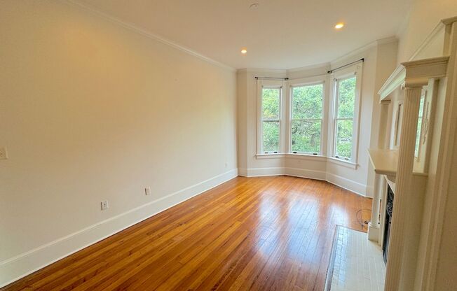 205 E Charlton