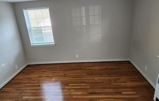 1 bed, 1 bath, 663 sqft, $2,100, Unit H-14