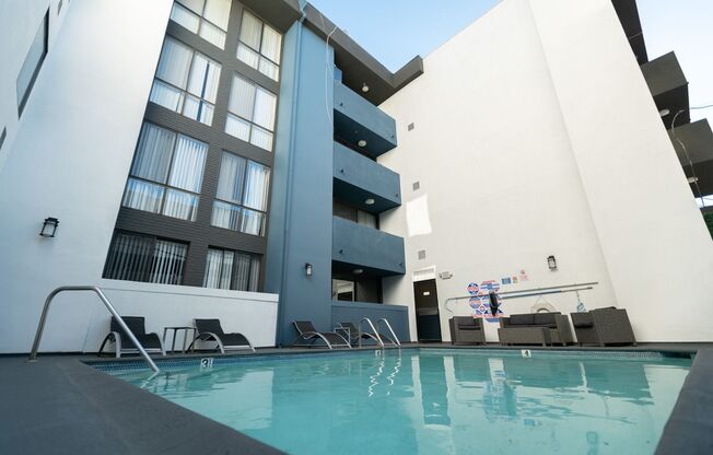 1 bed, 1 bath, 800 sqft, $2,298, Unit 206