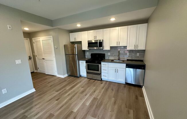1636-54 W Flora Street