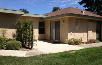 2 beds, 2 baths, $2,800