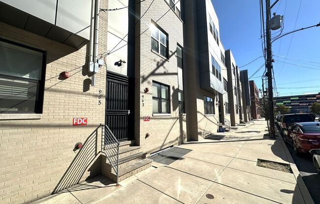 Stunning 2-Bed/2-Bath Condo with Private Rooftop Deck in Fishtown! Available NOW!