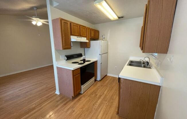 1 bed, 1 bath, $1,225