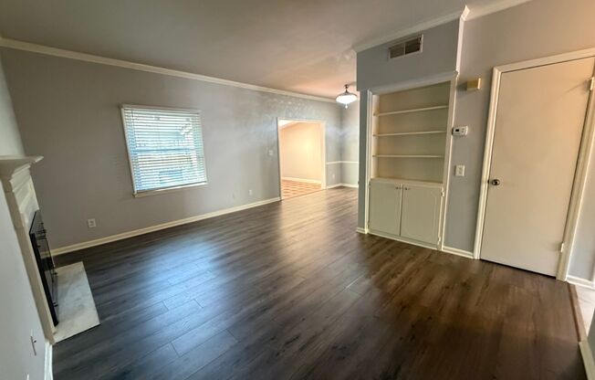End unit townhouse in South Park