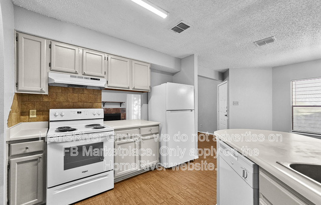 3930 Heritage Hill Dr