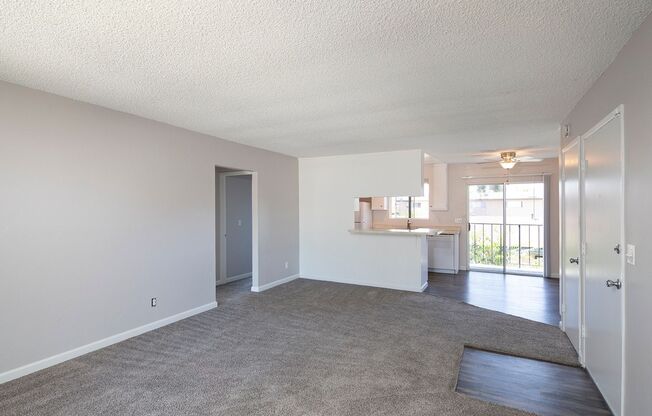 Beautiful 2 Bedroom in El Cajon with Parking and Private Patio