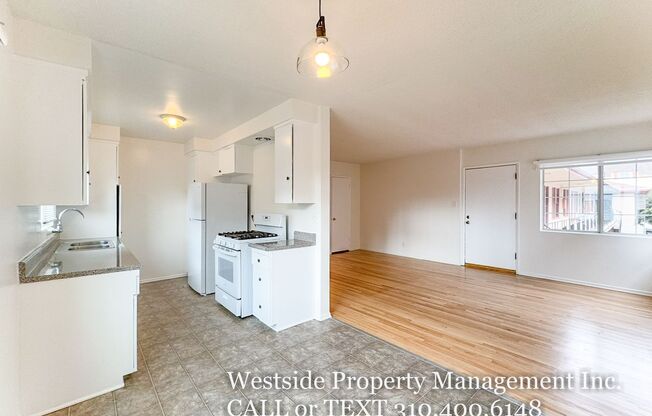 808 6th St.