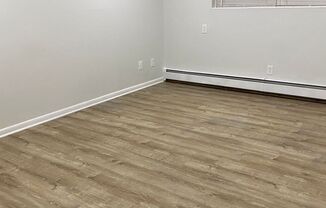 1 bed, 1 bath, 750 sqft, $1,695, Unit B03