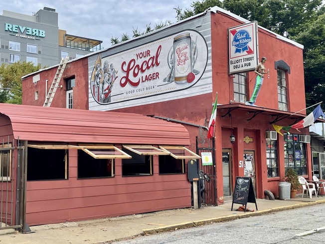 Castleberry Hill Elliot Street Pub