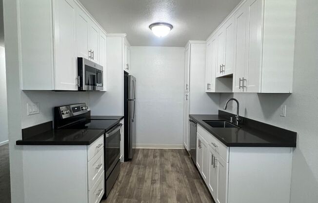 2 beds, 2 baths, 890 sqft, $3,250, Unit 777-270