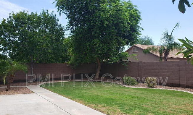 1133 E. Jade Dr.