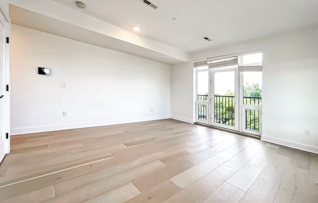 Studio, 1 bath, 449 sqft, $2,500, Unit 410