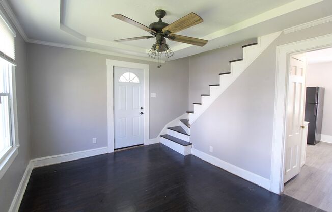 Recently Renovated 2BR/1BA Duplex in the Historic Neighborhood of Cradock in Portsmouth