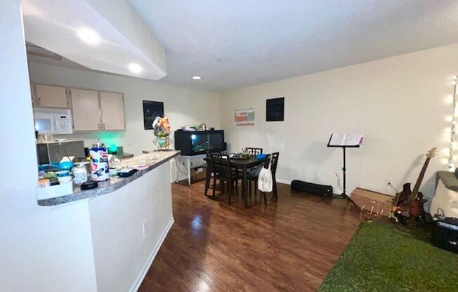 1 bed, 1 bath, $1,450