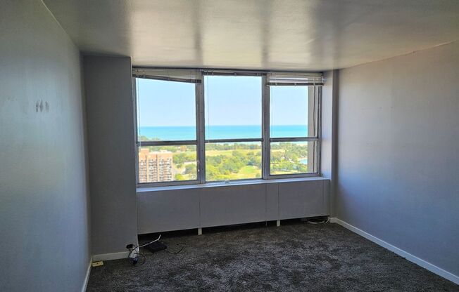 2 beds, 1 bath, $2,200, Unit Unit 3604