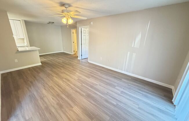 1 bed, 1 bath, 779 sqft, $1,150, Unit 5130 R