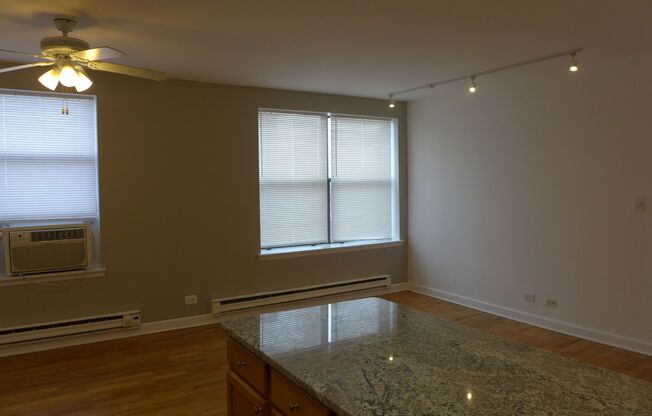 1 bed, 1 bath, 600 sqft, $1,675, Unit 803