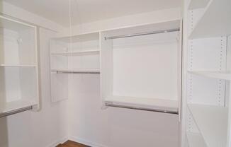 444 E 82 ST