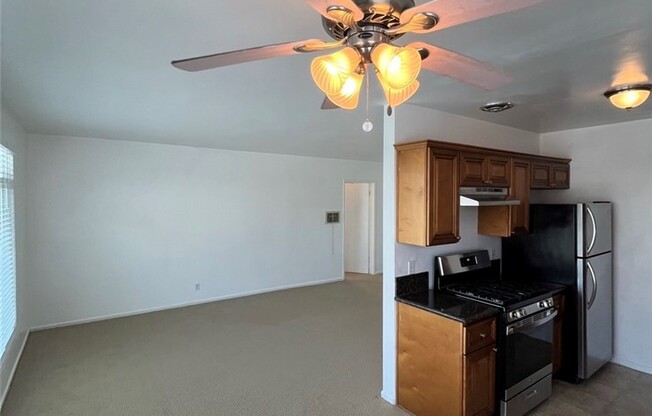 1 bed, 1 bath, 694 sqft, $3,900, Unit 15