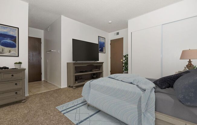 2 beds, 2 baths, 880 sqft, $1,270, Unit 2007
