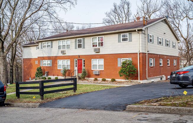 Lindsay Court Apartments