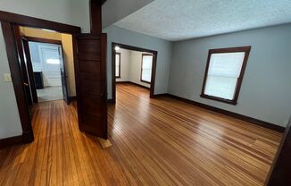 3 beds, 1 bath, $1,590