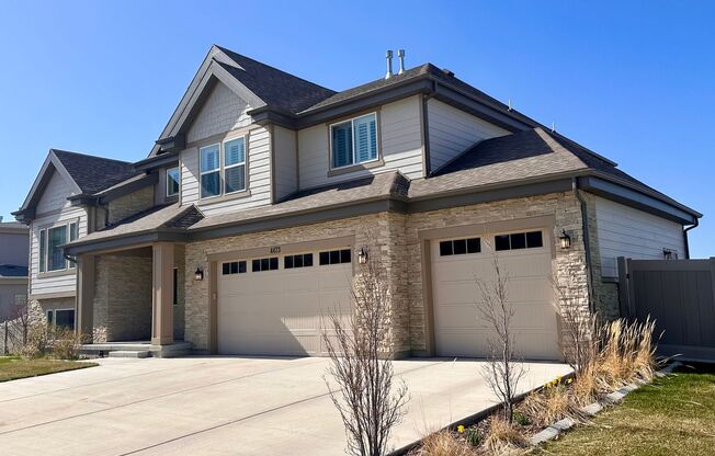 Amazing Home In Traverse Mountain w/Views!