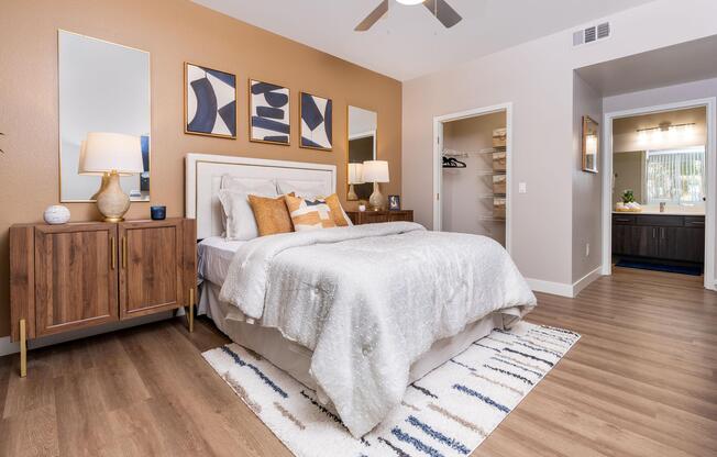 1 bed, 1 bath, 817 sqft, $1,505